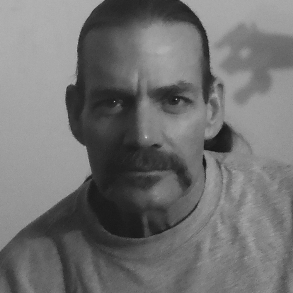 Hello I'm Dave.  I'm moving..these items must go!